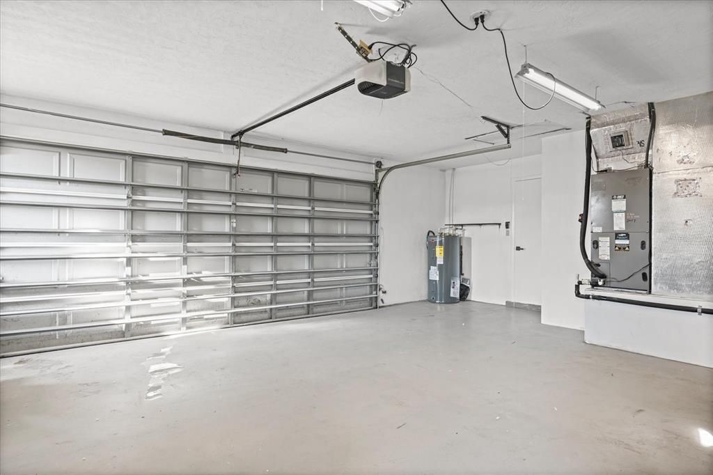 For Sale: $560,000 (3 beds, 2 baths, 1647 Square Feet)