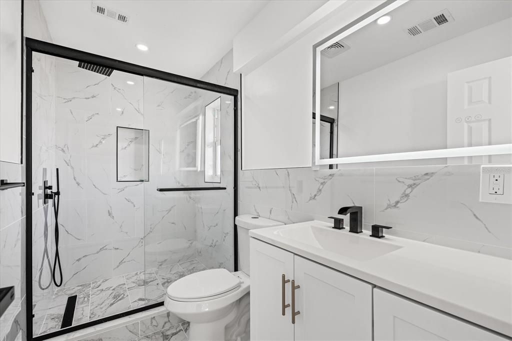 For Sale: $560,000 (3 beds, 2 baths, 1647 Square Feet)