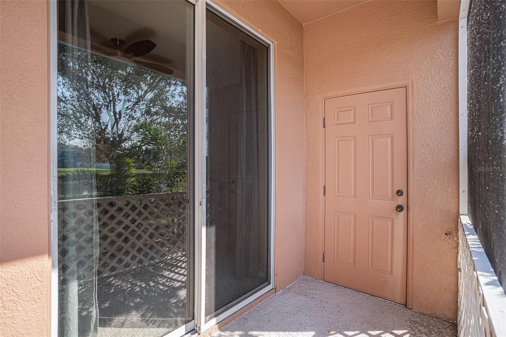 На продажу: $192,500 (2 спален, 2 ванн, 1120 Квадратных фут)