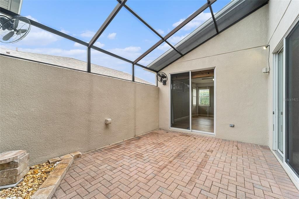 На продажу: $320,000 (3 спален, 2 ванн, 1577 Квадратных фут)