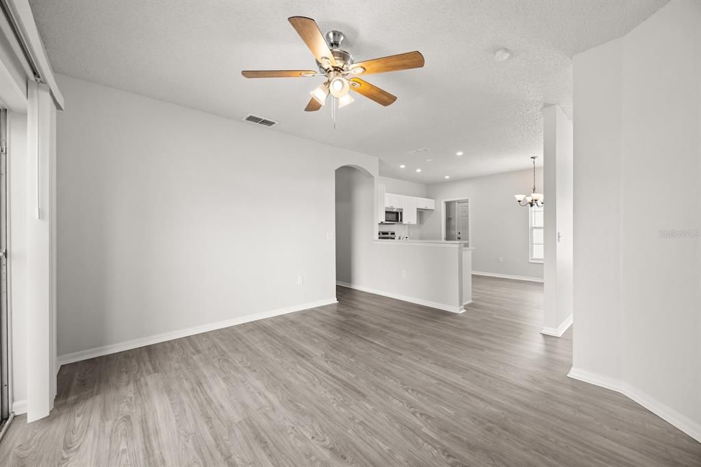 En Venta: $269,900 (3 camas, 2 baños, 1474 Pies cuadrados)