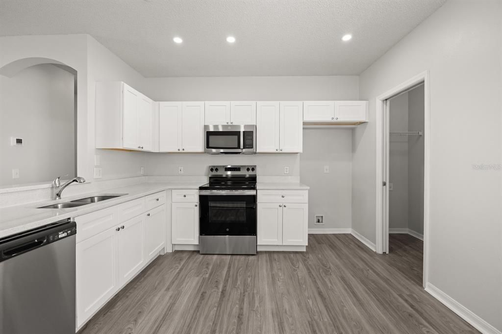 En Venta: $269,900 (3 camas, 2 baños, 1474 Pies cuadrados)