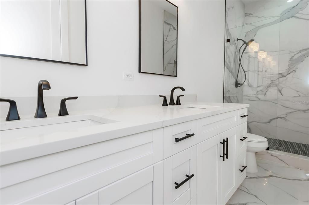 En Venta: $495,000 (3 camas, 2 baños, 1475 Pies cuadrados)