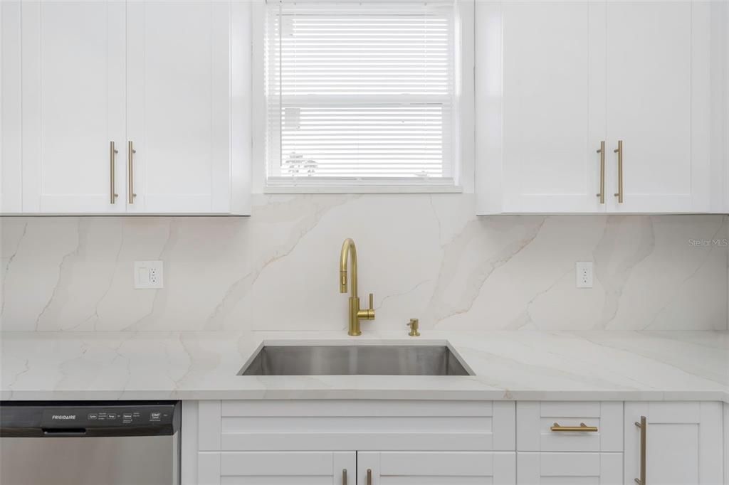 En Venta: $495,000 (3 camas, 2 baños, 1475 Pies cuadrados)