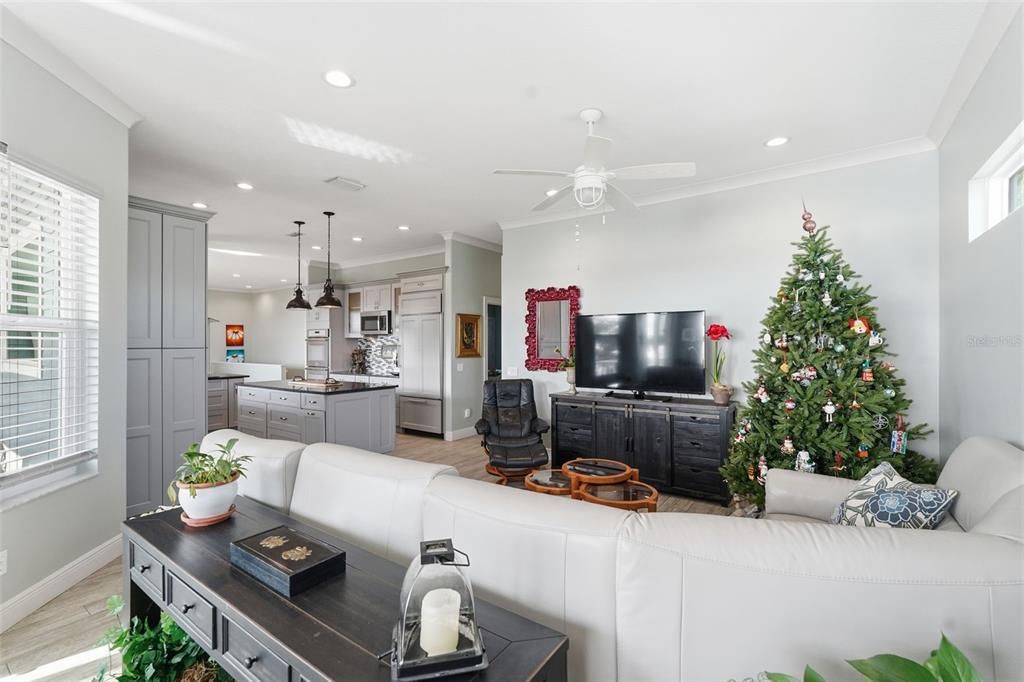 待售: $3,275,000 (3 贝兹, 2 浴室, 2513 平方英尺)