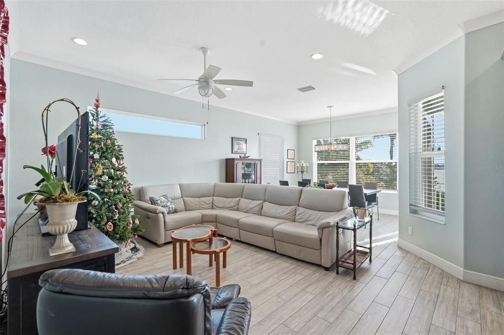 待售: $3,275,000 (3 贝兹, 2 浴室, 2513 平方英尺)