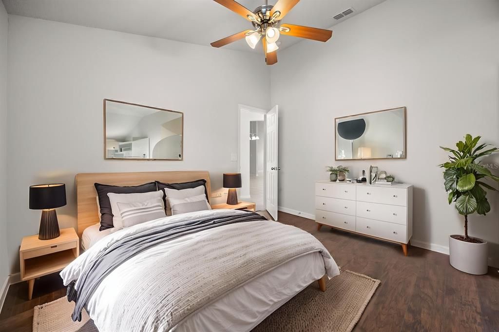 For Sale: $495,000 (5 beds, 4 baths, 2136 Square Feet)