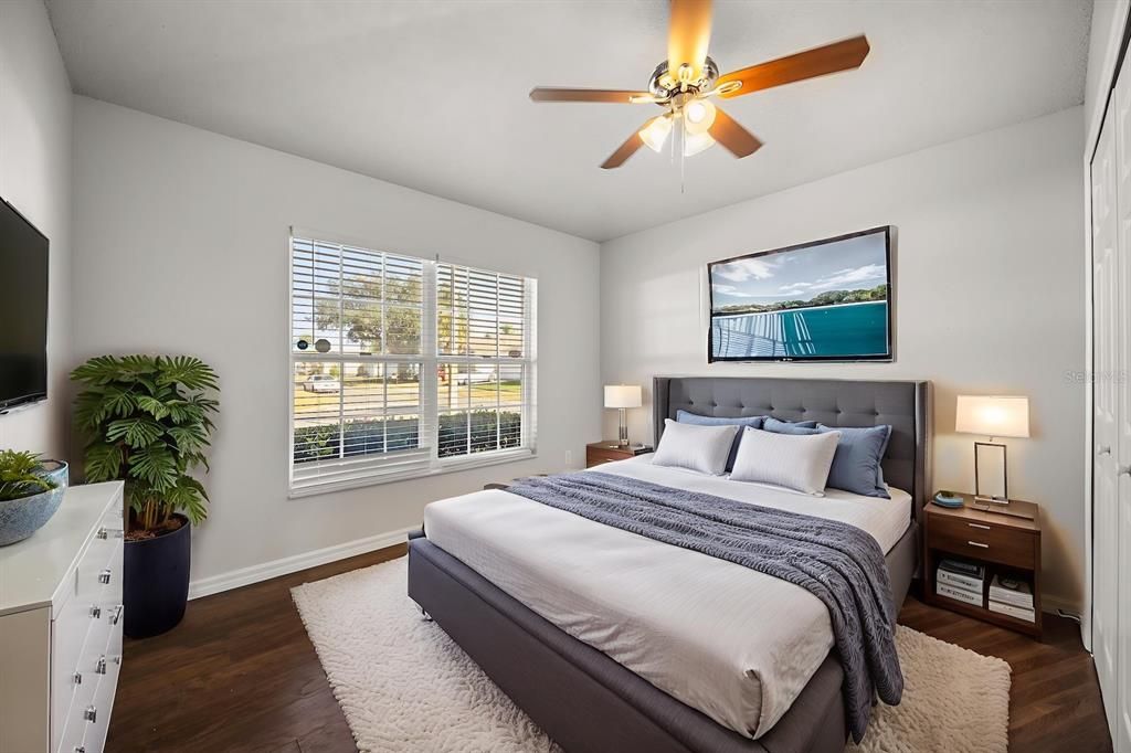 For Sale: $495,000 (5 beds, 4 baths, 2136 Square Feet)