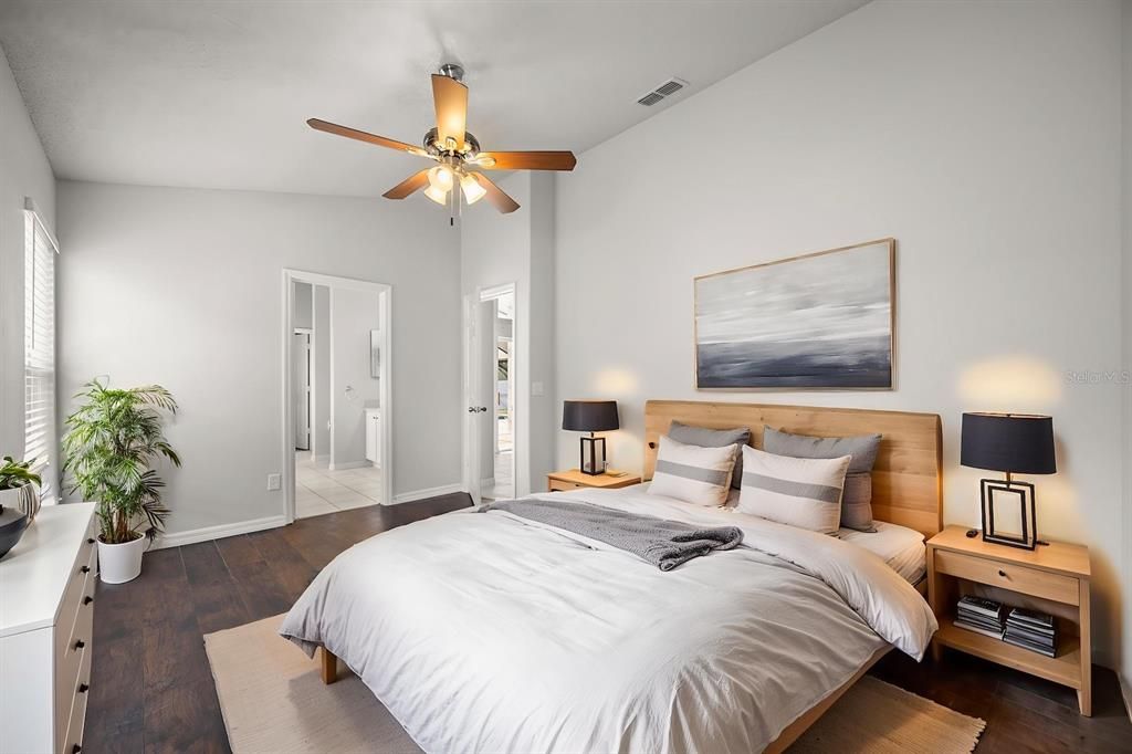 For Sale: $495,000 (5 beds, 4 baths, 2136 Square Feet)