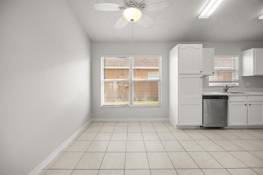 For Sale: $495,000 (5 beds, 4 baths, 2136 Square Feet)