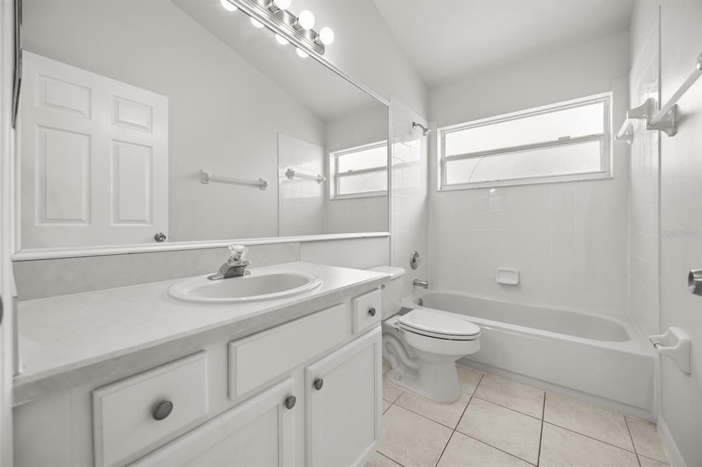 For Sale: $495,000 (5 beds, 4 baths, 2136 Square Feet)