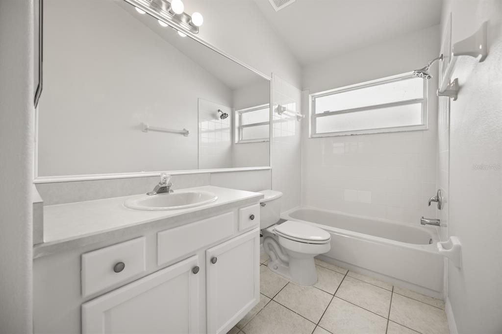 For Sale: $495,000 (5 beds, 4 baths, 2136 Square Feet)