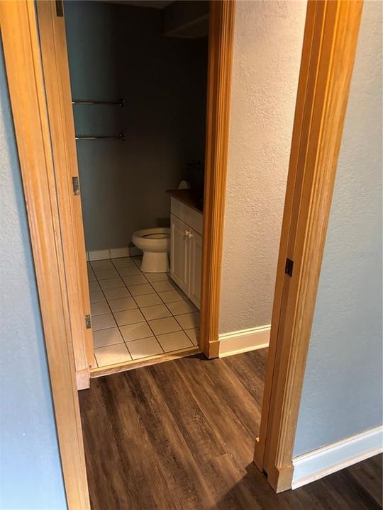 For Sale: $139,000 (1 beds, 1 baths, 610 Square Feet)