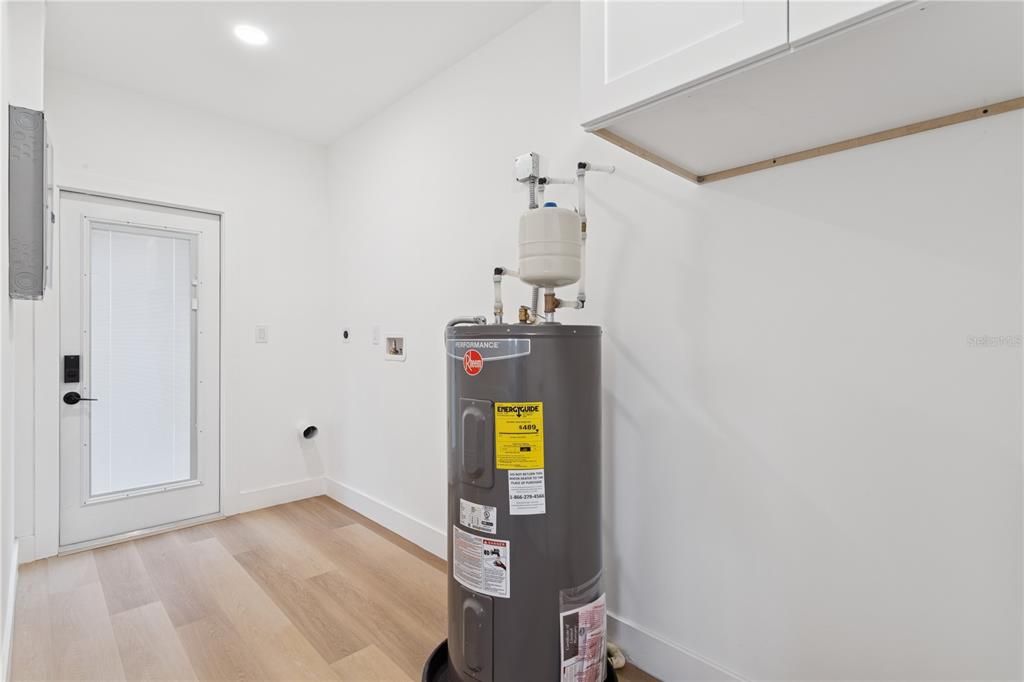 En Venta: $660,000 (4 camas, 2 baños, 2548 Pies cuadrados)