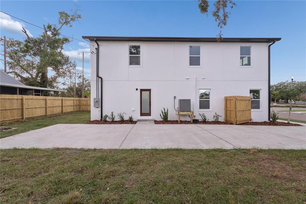 En Venta: $660,000 (4 camas, 2 baños, 2548 Pies cuadrados)