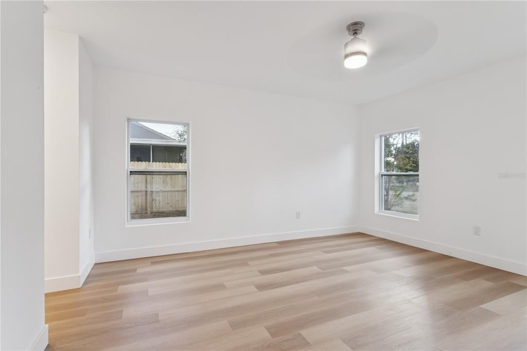 En Venta: $660,000 (4 camas, 2 baños, 2548 Pies cuadrados)