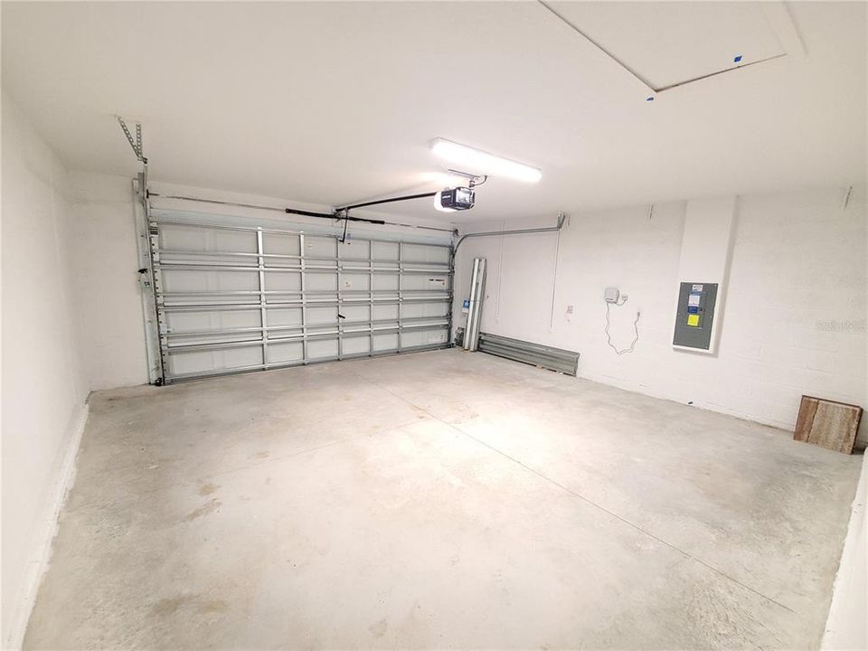 В аренду: $2,200 (4 спален, 2 ванн, 1915 Квадратных фут)