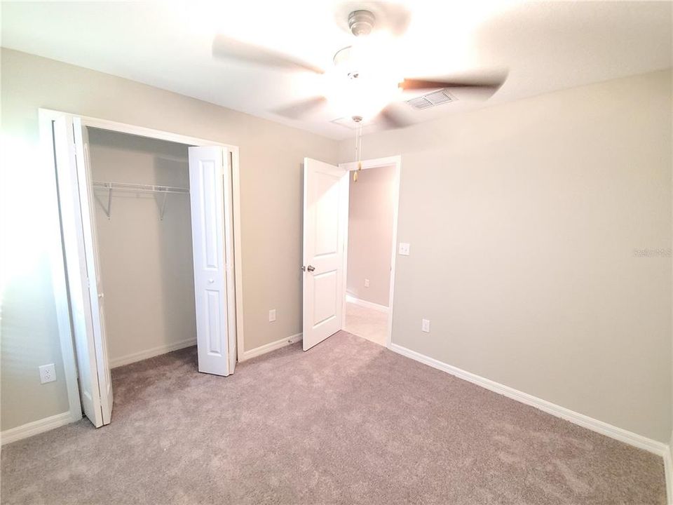 В аренду: $2,200 (4 спален, 2 ванн, 1915 Квадратных фут)