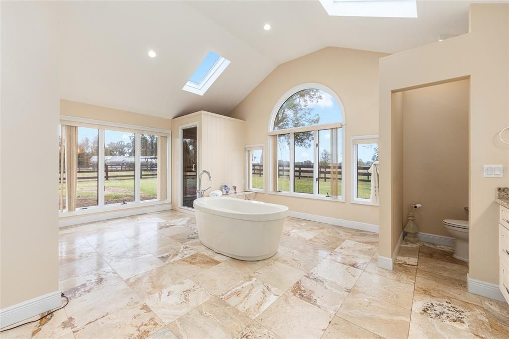 待售: $985,000 (4 贝兹, 3 浴室, 3723 平方英尺)