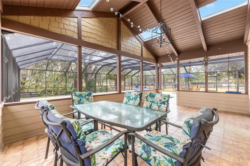 待售: $985,000 (4 贝兹, 3 浴室, 3723 平方英尺)