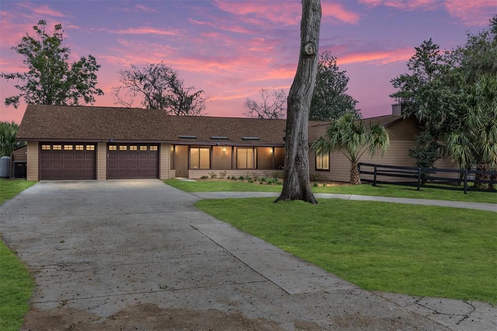 待售: $985,000 (4 贝兹, 3 浴室, 3723 平方英尺)