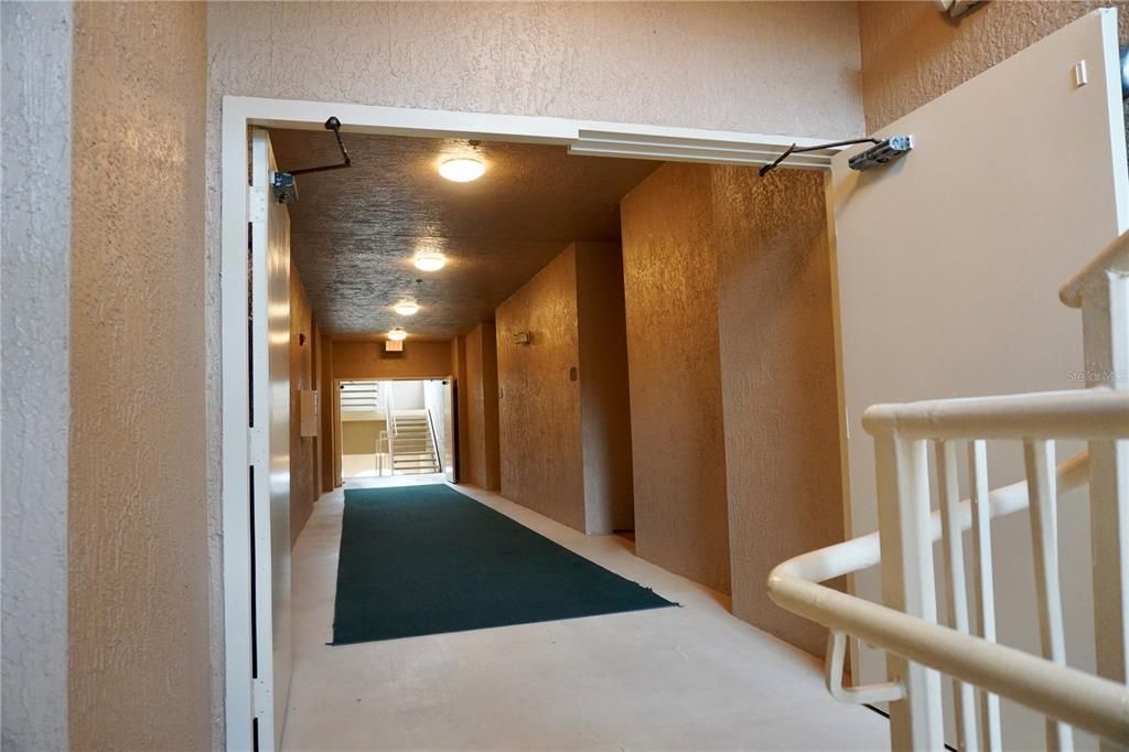 待售: $250,000 (3 贝兹, 2 浴室, 1351 平方英尺)