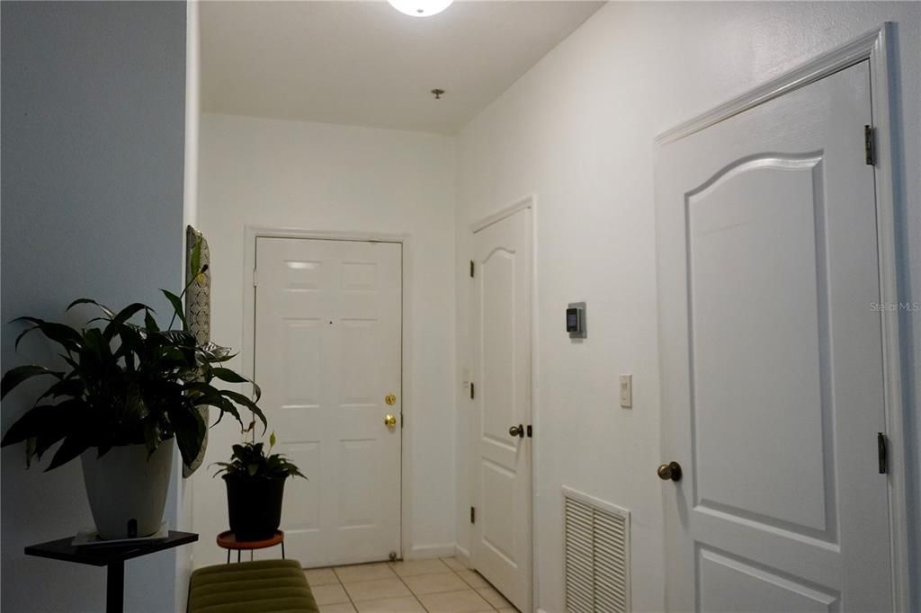 待售: $250,000 (3 贝兹, 2 浴室, 1351 平方英尺)