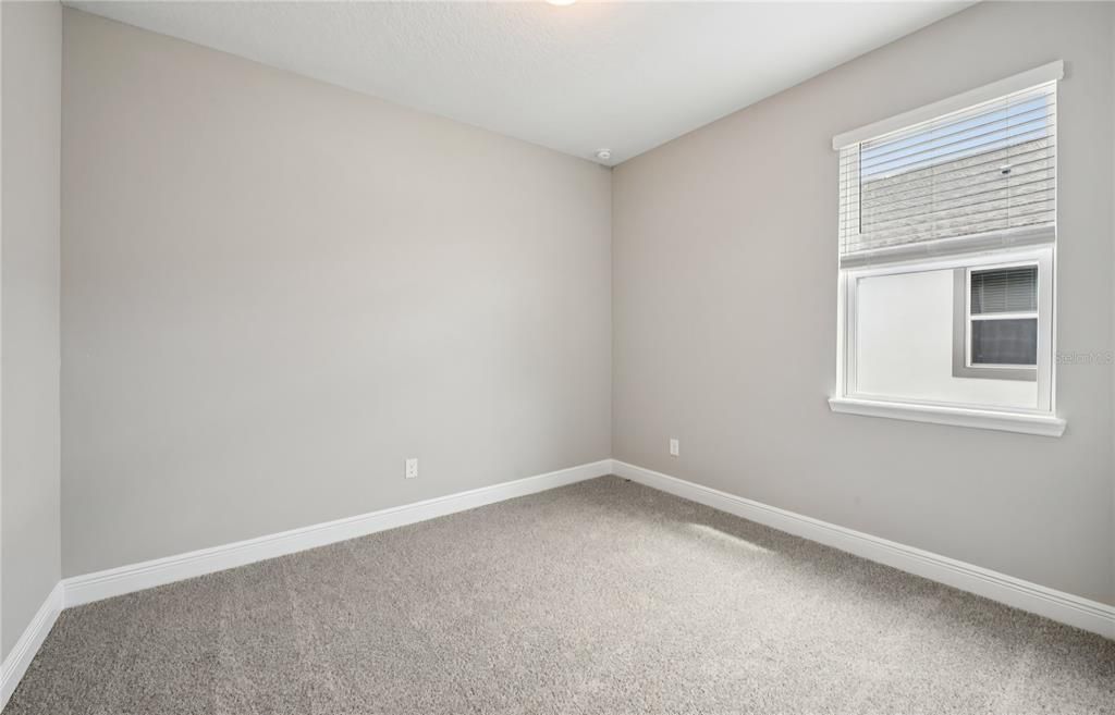 В аренду: $2,667 (4 спален, 2 ванн, 1908 Квадратных фут)