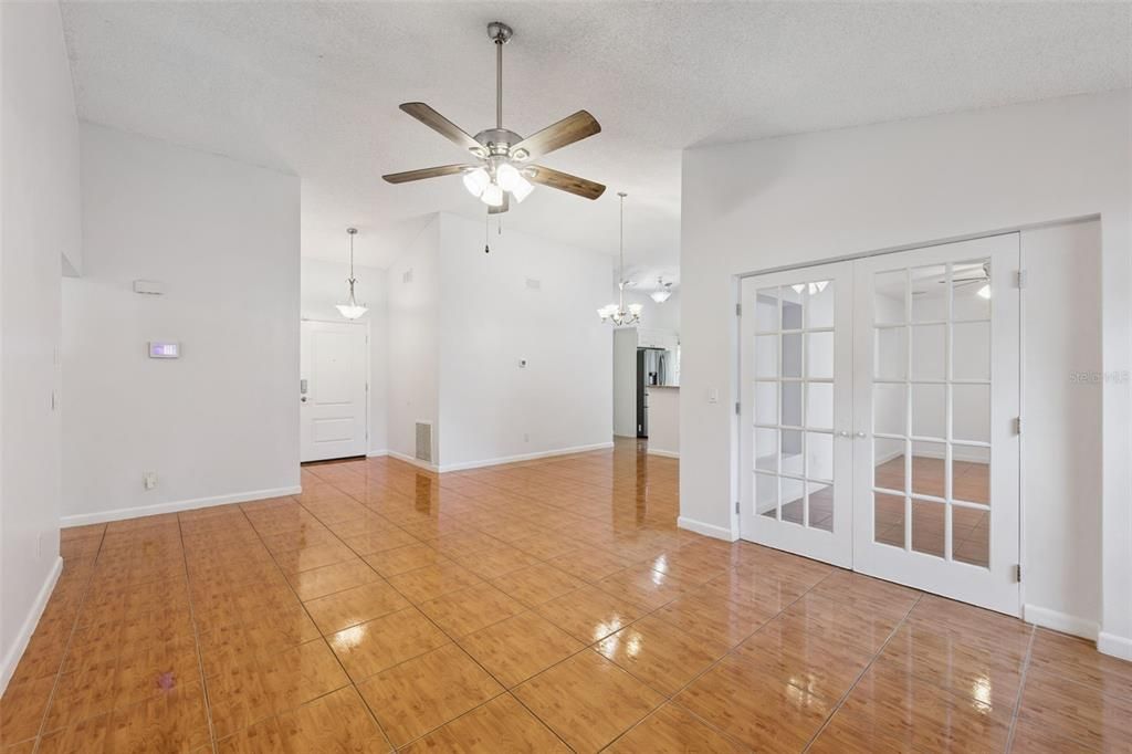 出租: $2,300 (3 贝兹, 2 浴室, 1442 平方英尺)