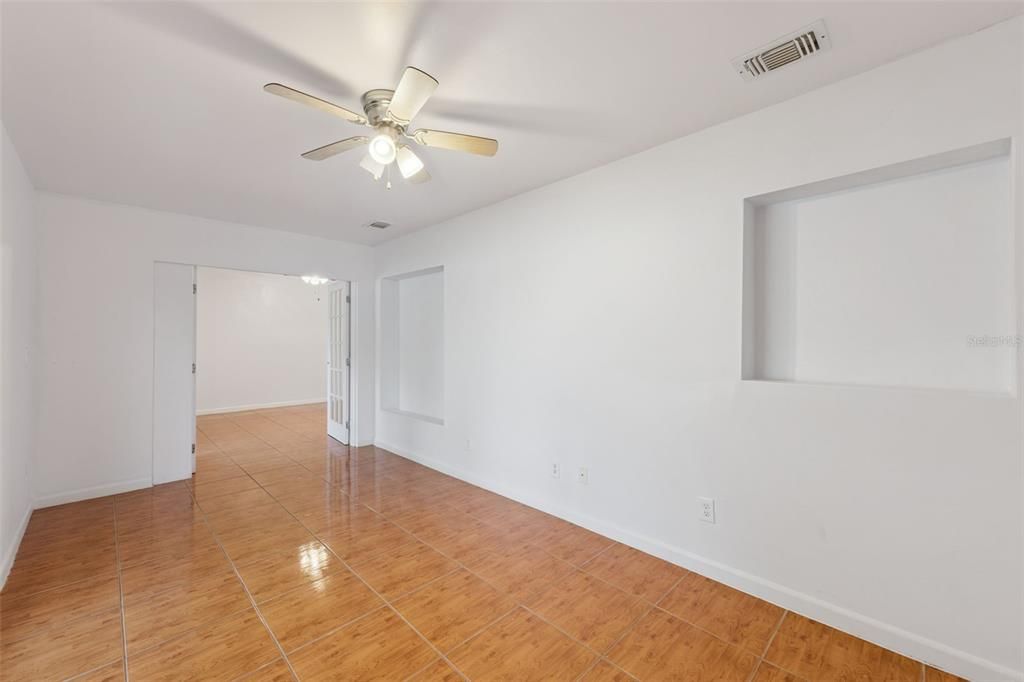 出租: $2,300 (3 贝兹, 2 浴室, 1442 平方英尺)