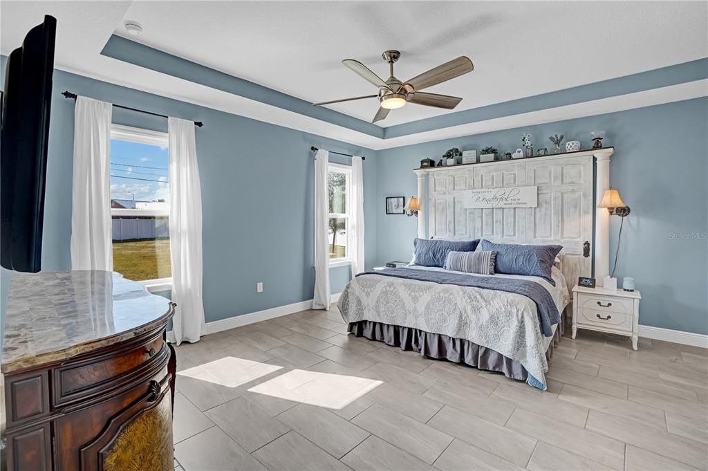 For Sale: $559,000 (4 beds, 3 baths, 2354 Square Feet)