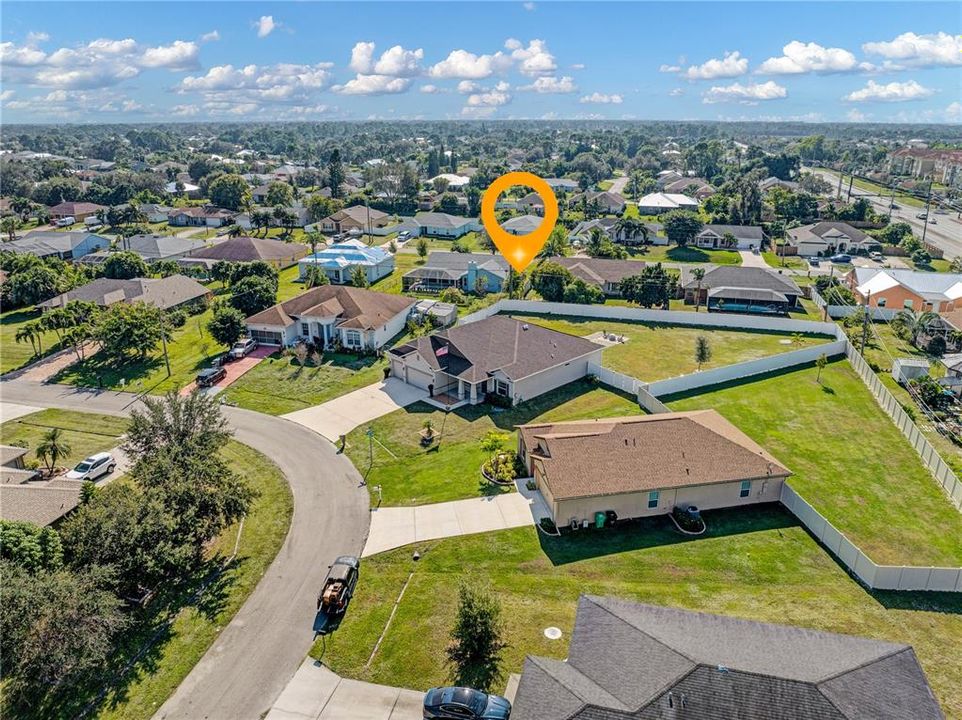 For Sale: $559,000 (4 beds, 3 baths, 2354 Square Feet)