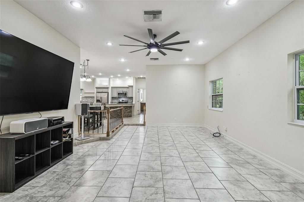 В аренду: $3,975 (4 спален, 2 ванн, 2489 Квадратных фут)