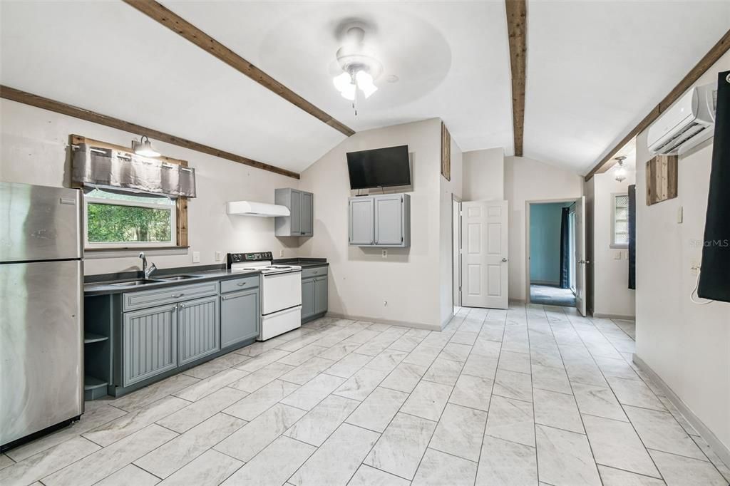 В аренду: $3,975 (4 спален, 2 ванн, 2489 Квадратных фут)