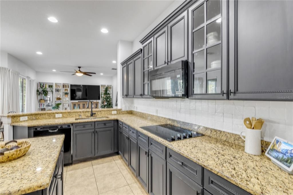 En Venta: $875,000 (5 camas, 4 baños, 3322 Pies cuadrados)