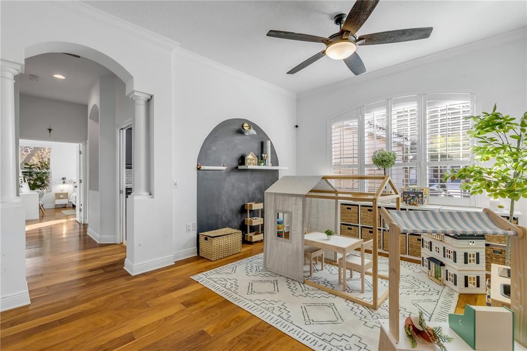 En Venta: $875,000 (5 camas, 4 baños, 3322 Pies cuadrados)