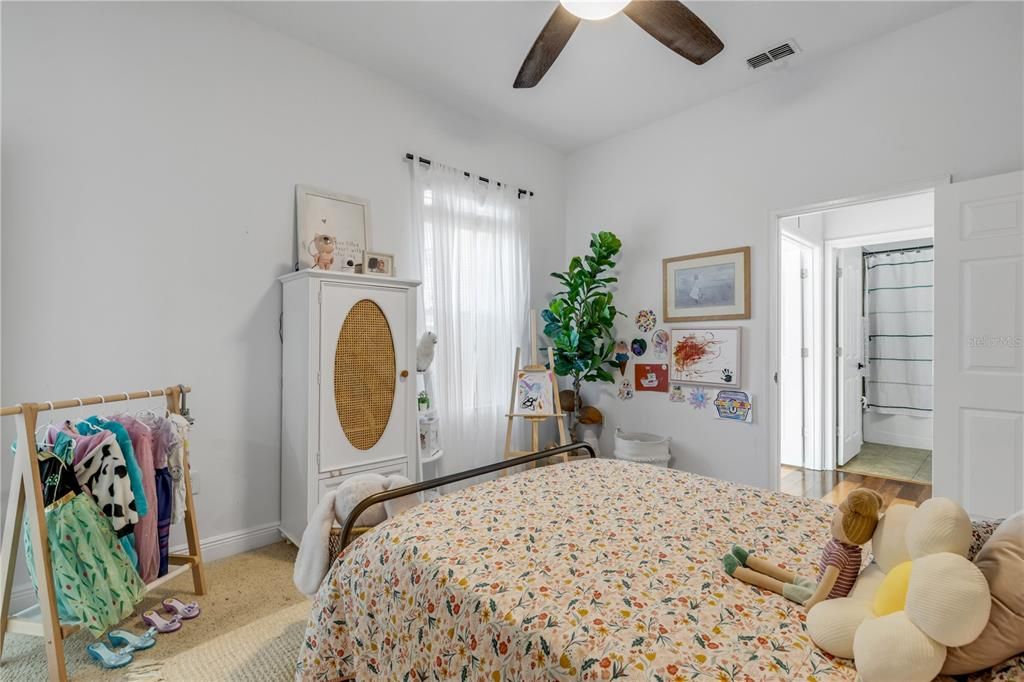 En Venta: $875,000 (5 camas, 4 baños, 3322 Pies cuadrados)