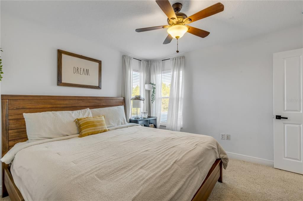 En Venta: $875,000 (5 camas, 4 baños, 3322 Pies cuadrados)