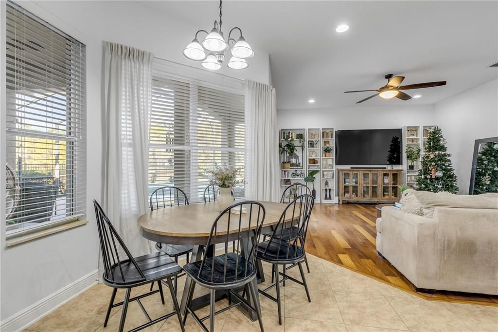 En Venta: $875,000 (5 camas, 4 baños, 3322 Pies cuadrados)