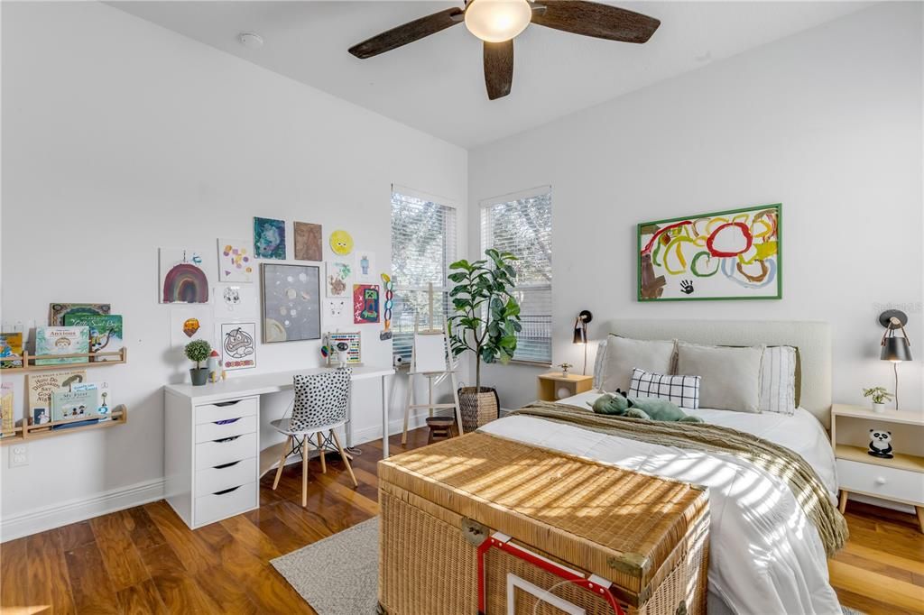 En Venta: $875,000 (5 camas, 4 baños, 3322 Pies cuadrados)