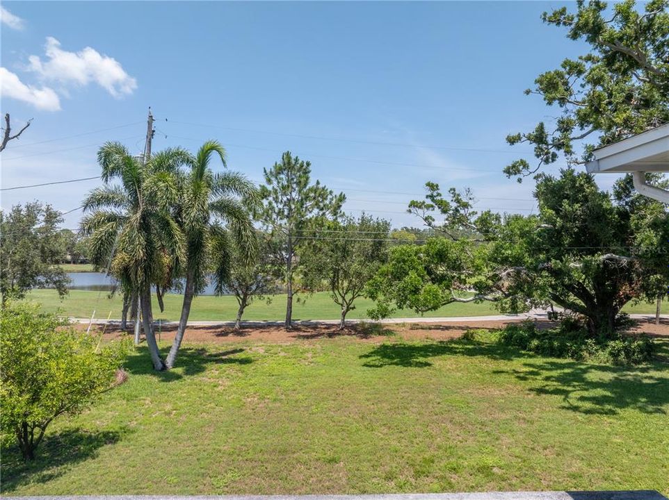 На продажу: $1,100,000 (0.26 acres)