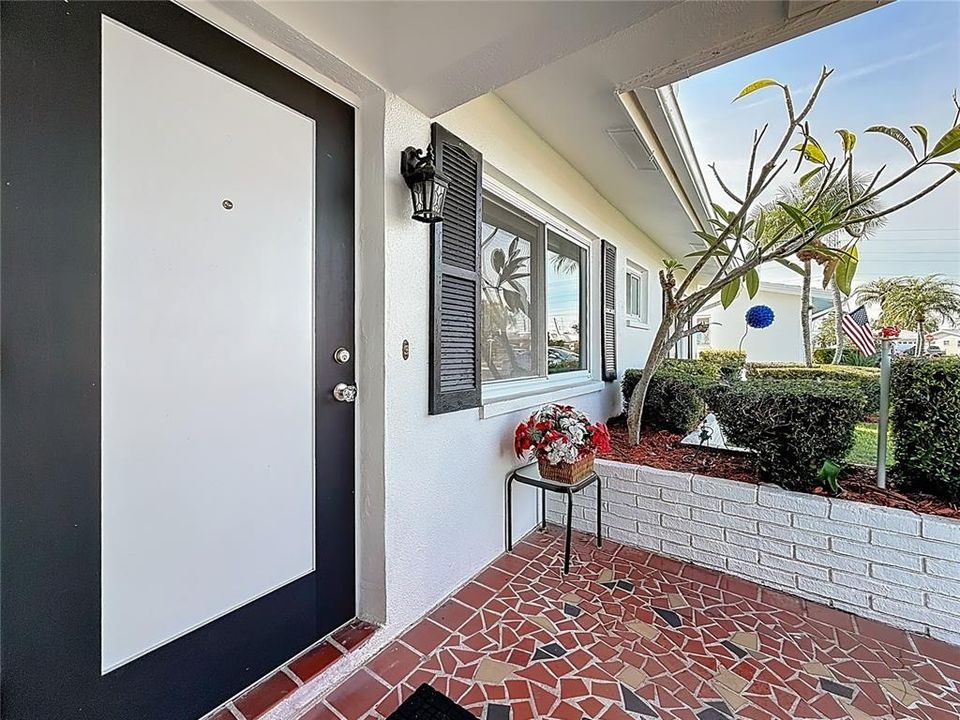 На продажу: $325,000 (2 спален, 2 ванн, 1400 Квадратных фут)