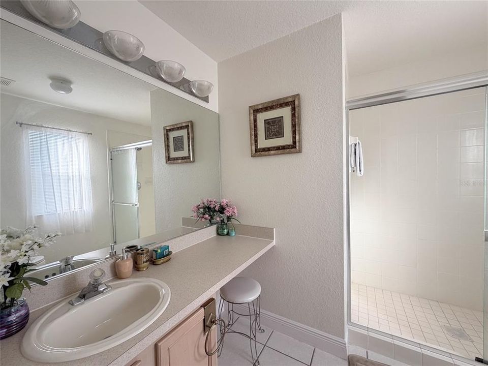 出租: $2,750 (5 贝兹, 4 浴室, 2277 平方英尺)