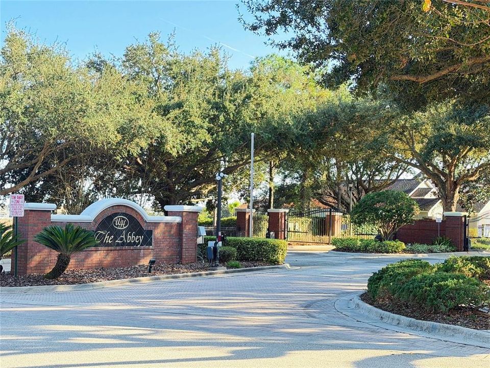 出租: $2,750 (5 贝兹, 4 浴室, 2277 平方英尺)