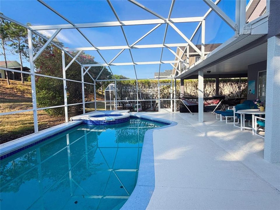 出租: $2,750 (5 贝兹, 4 浴室, 2277 平方英尺)