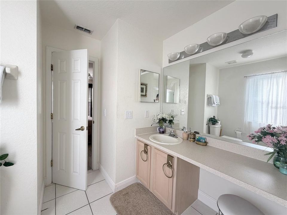 出租: $2,750 (5 贝兹, 4 浴室, 2277 平方英尺)