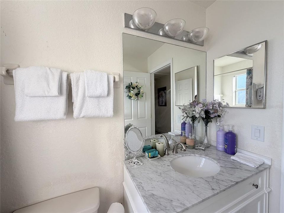 出租: $2,750 (5 贝兹, 4 浴室, 2277 平方英尺)