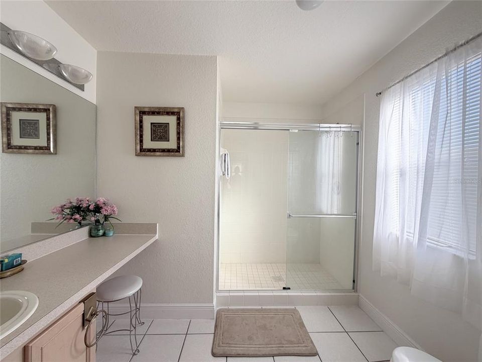 出租: $2,750 (5 贝兹, 4 浴室, 2277 平方英尺)