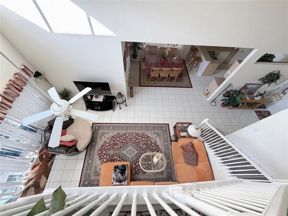 出租: $2,750 (5 贝兹, 4 浴室, 2277 平方英尺)