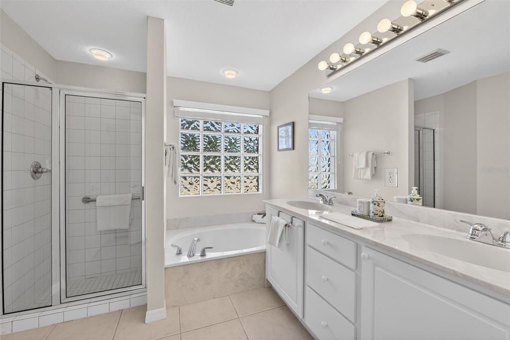 For Sale: $275,000 (3 beds, 2 baths, 1780 Square Feet)